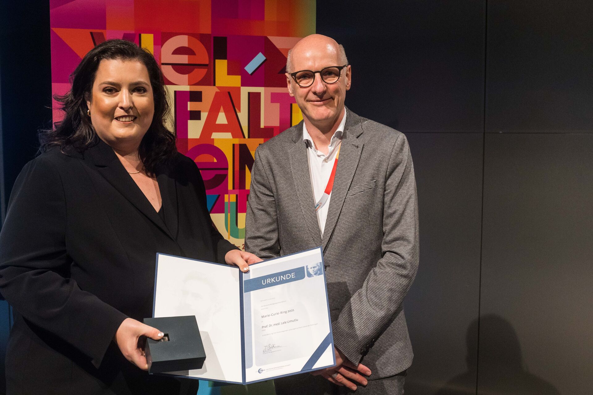 Besucher vor dem RMCC